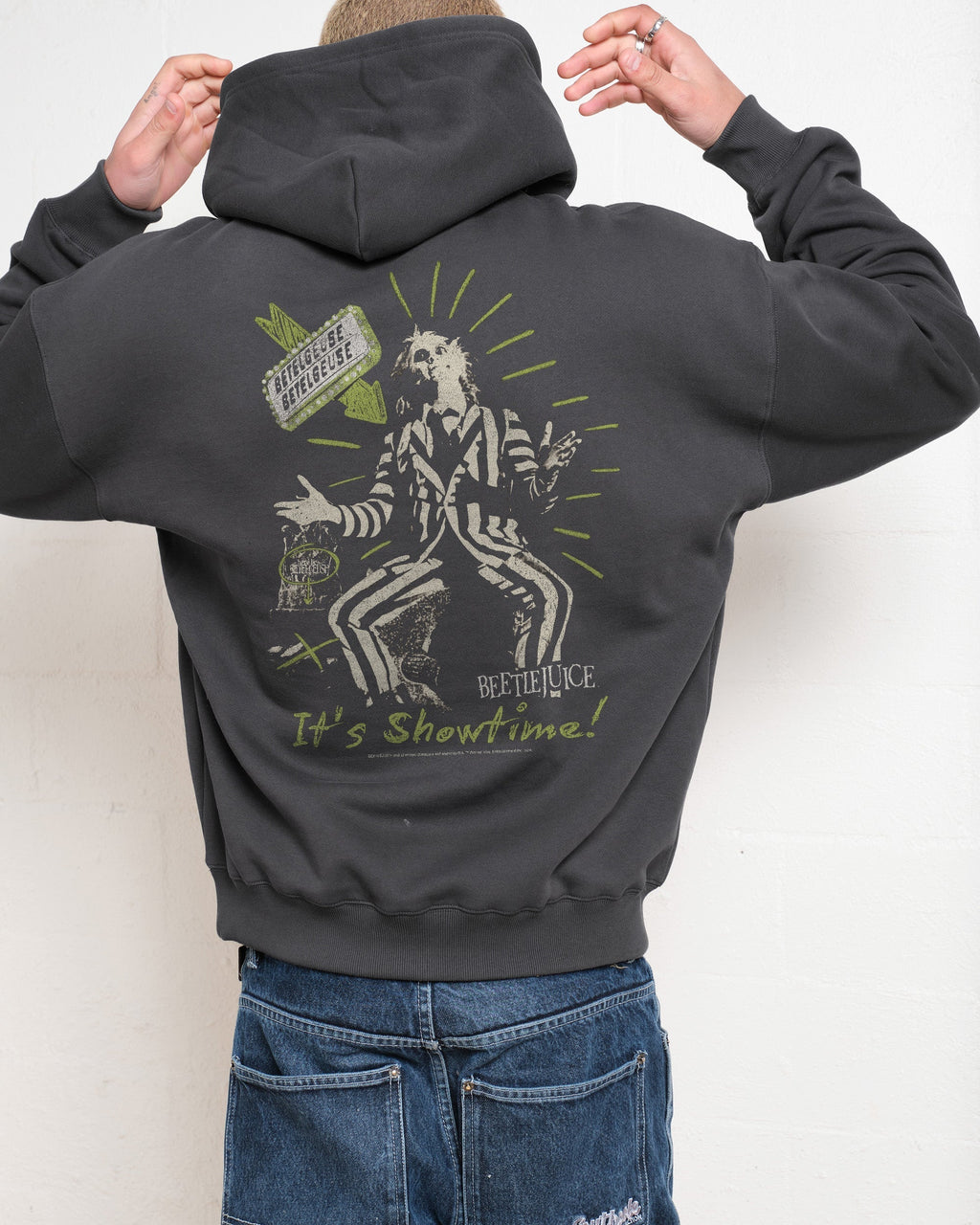 It's Show Time Hoodie product image 5