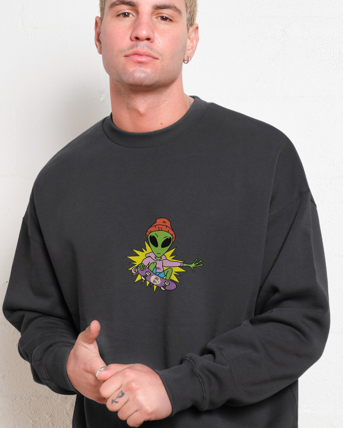Alien Skate Sweatshirt product image 3
